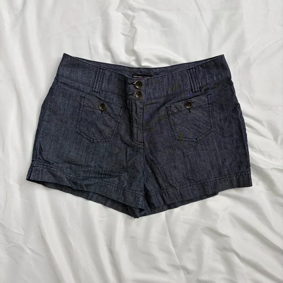New York & Company Black and White Patterned Shorts and Blue Denim Shorts - Picture 5 of 6